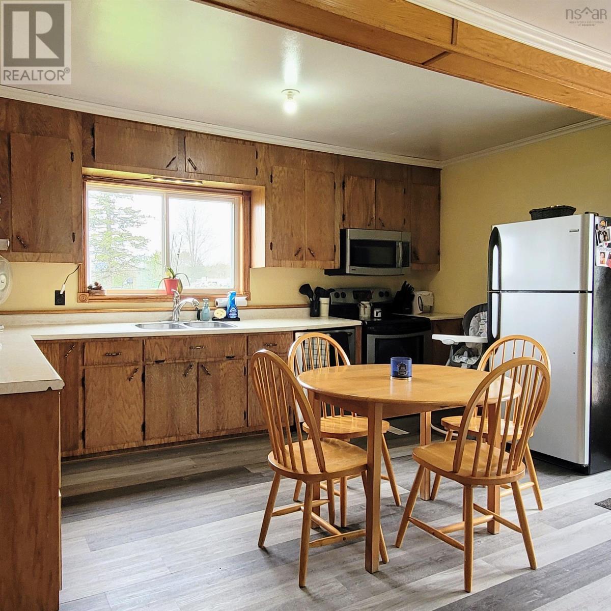 5148 Boars Back Road Property Photo 9