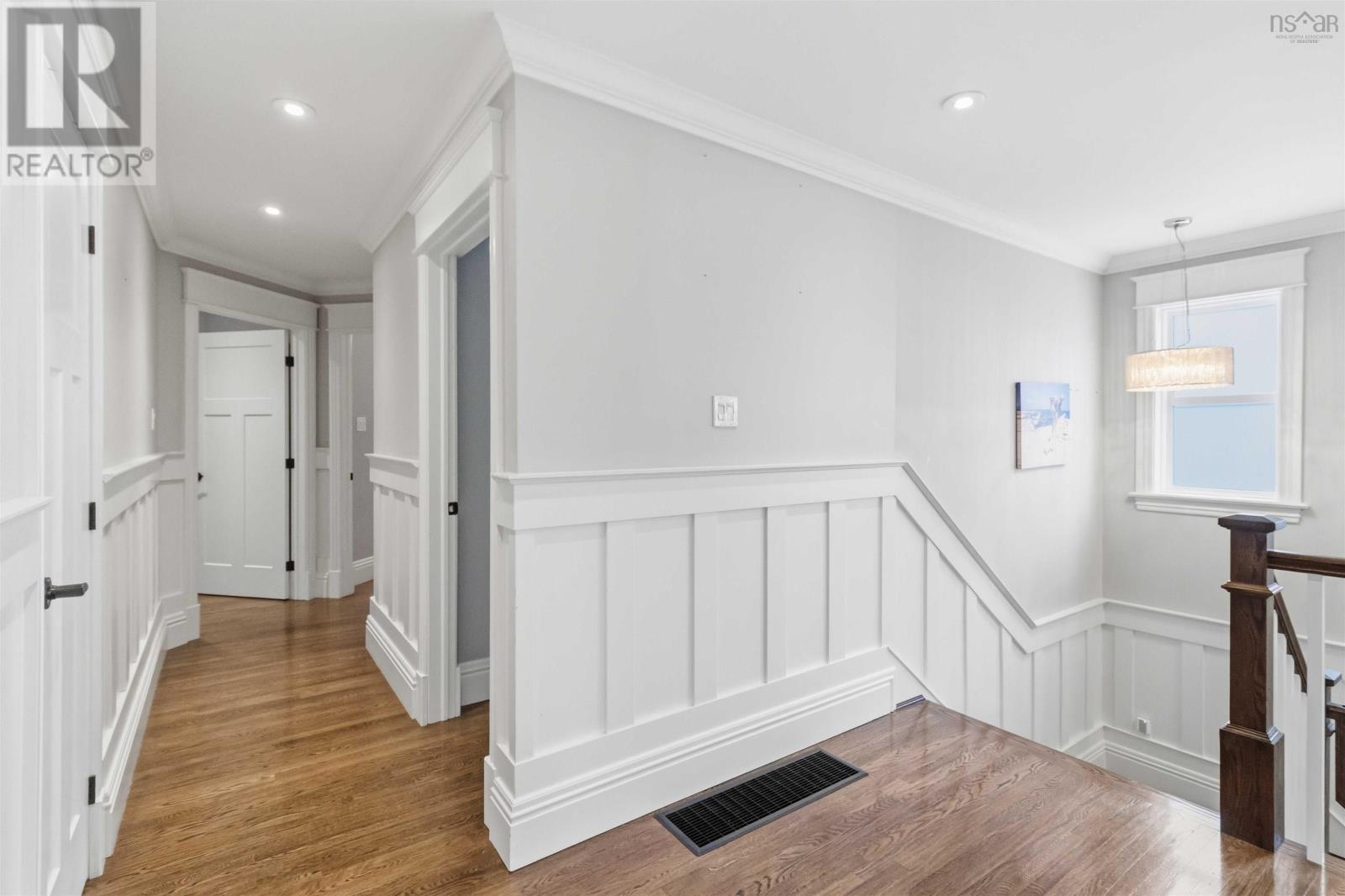 60 Amesbury Gate Property Photo 16