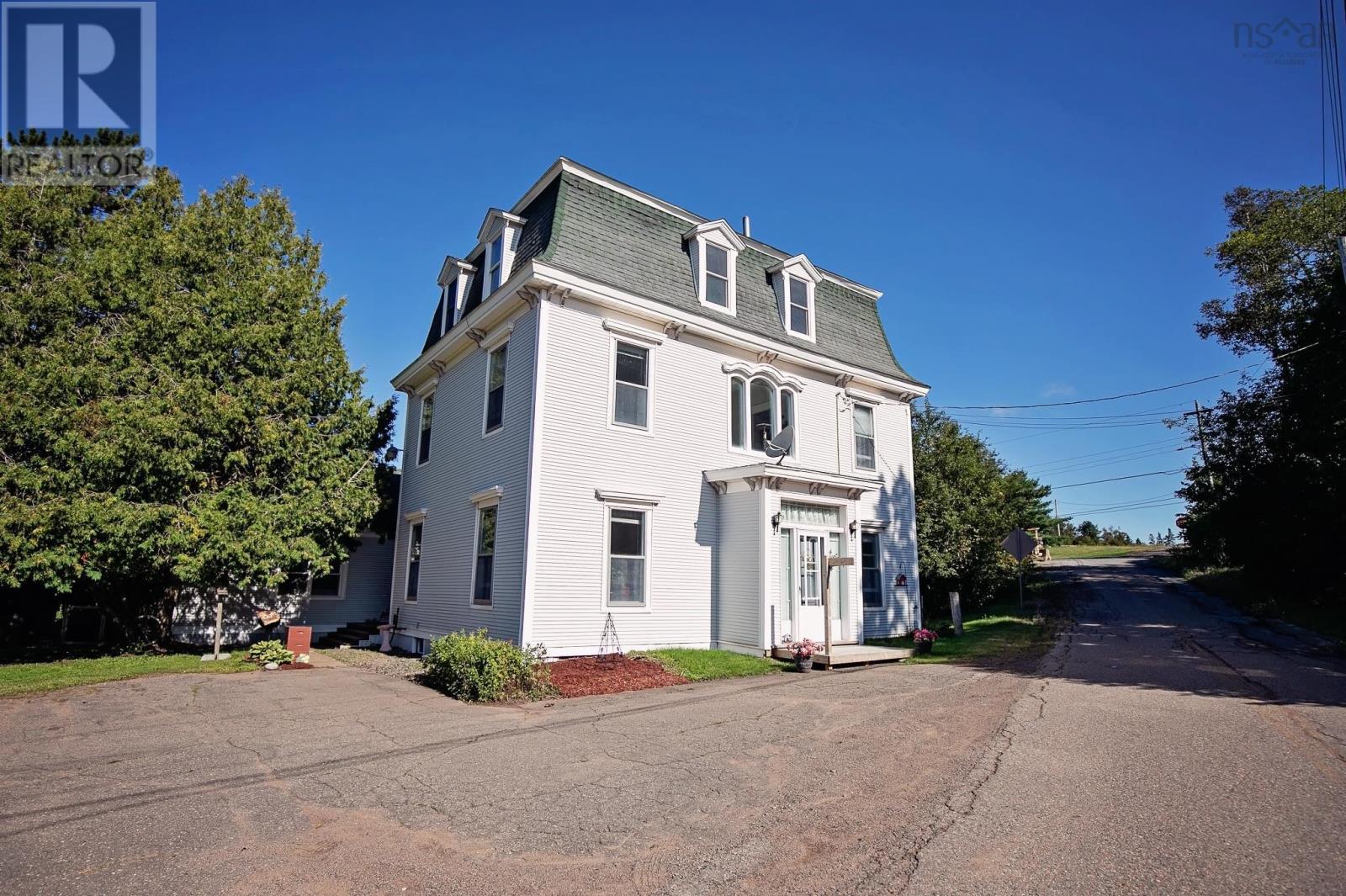 4747 Canaan Road Property Photo 1