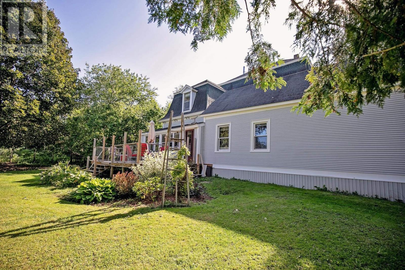 4747 Canaan Road Property Photo 8