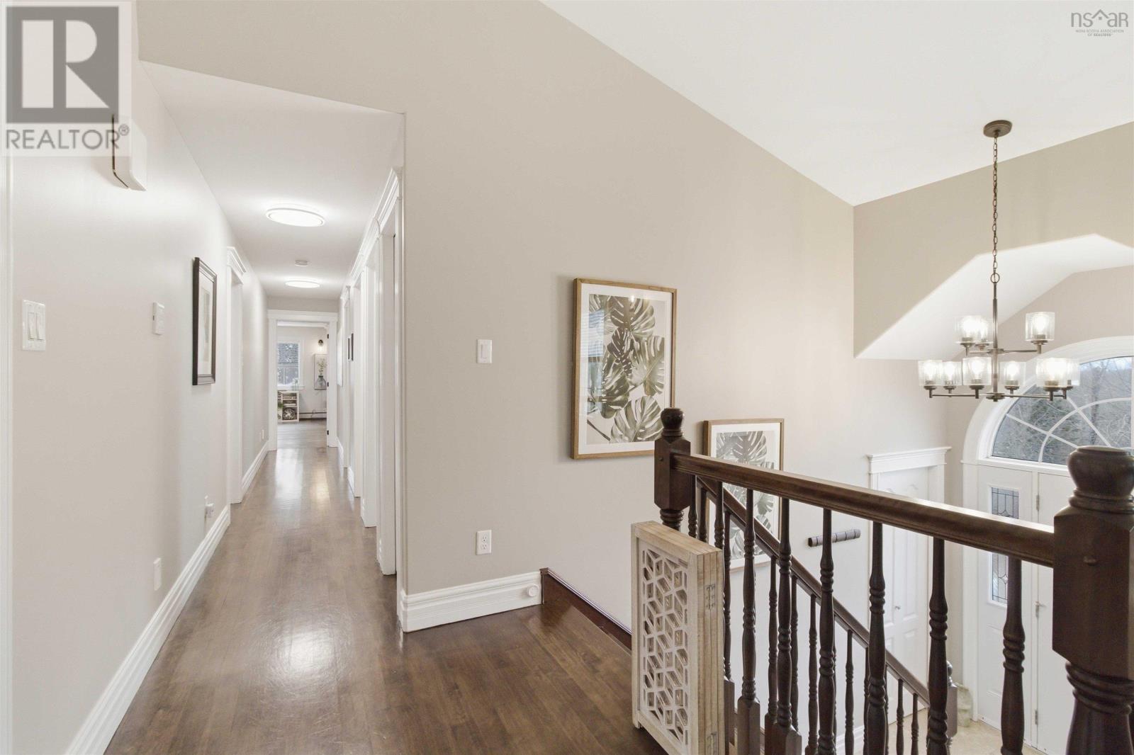301 Preakness Crescent Property Photo 12