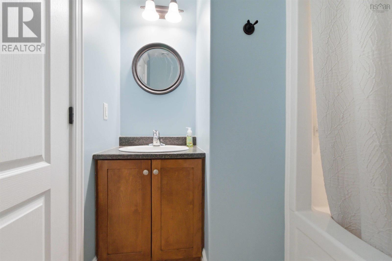 301 Preakness Crescent Property Photo 28