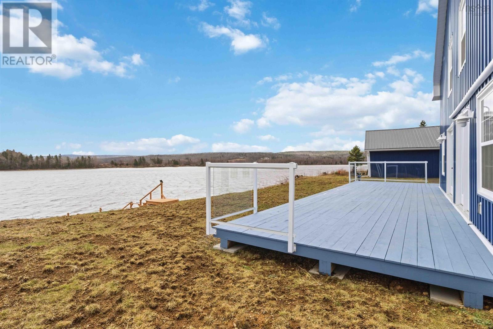 6 Massachusetts Road Property Photo 5