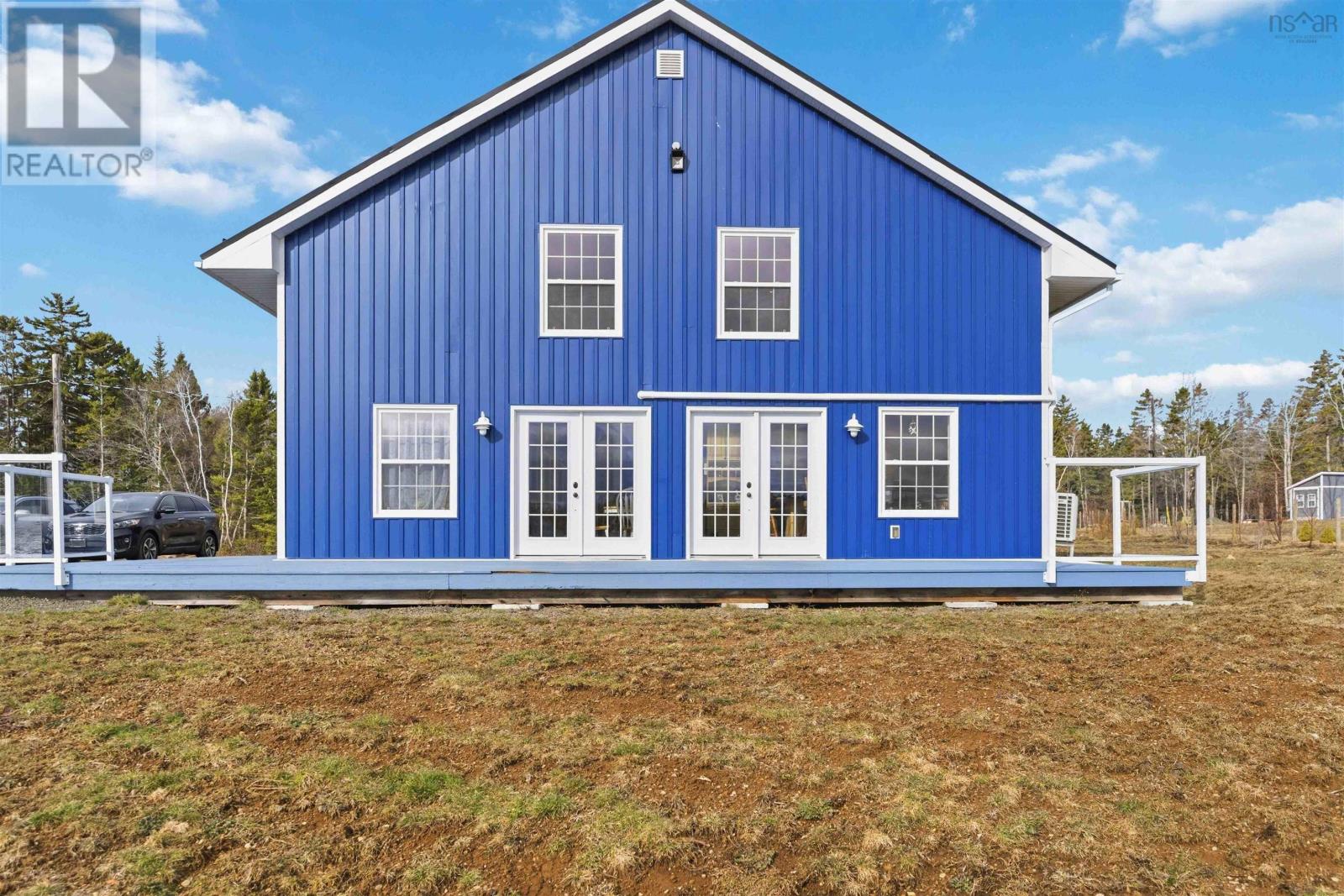 6 Massachusetts Road Property Photo 8