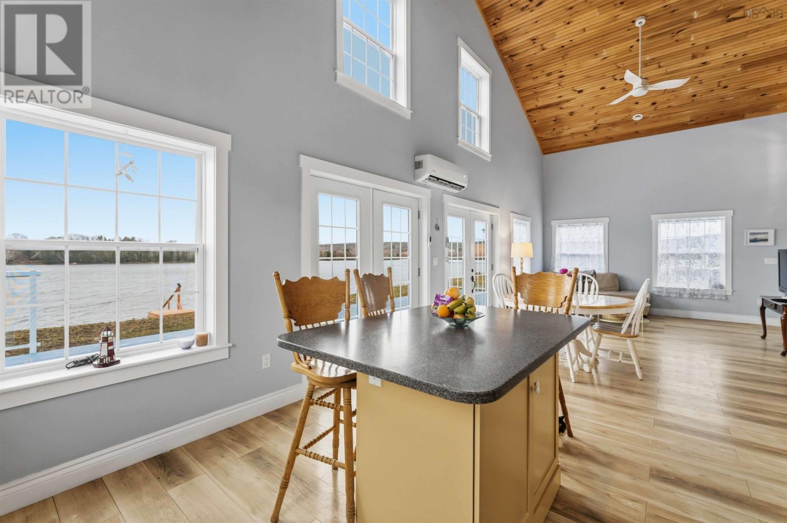 6 Massachusetts Road Property Photo 21