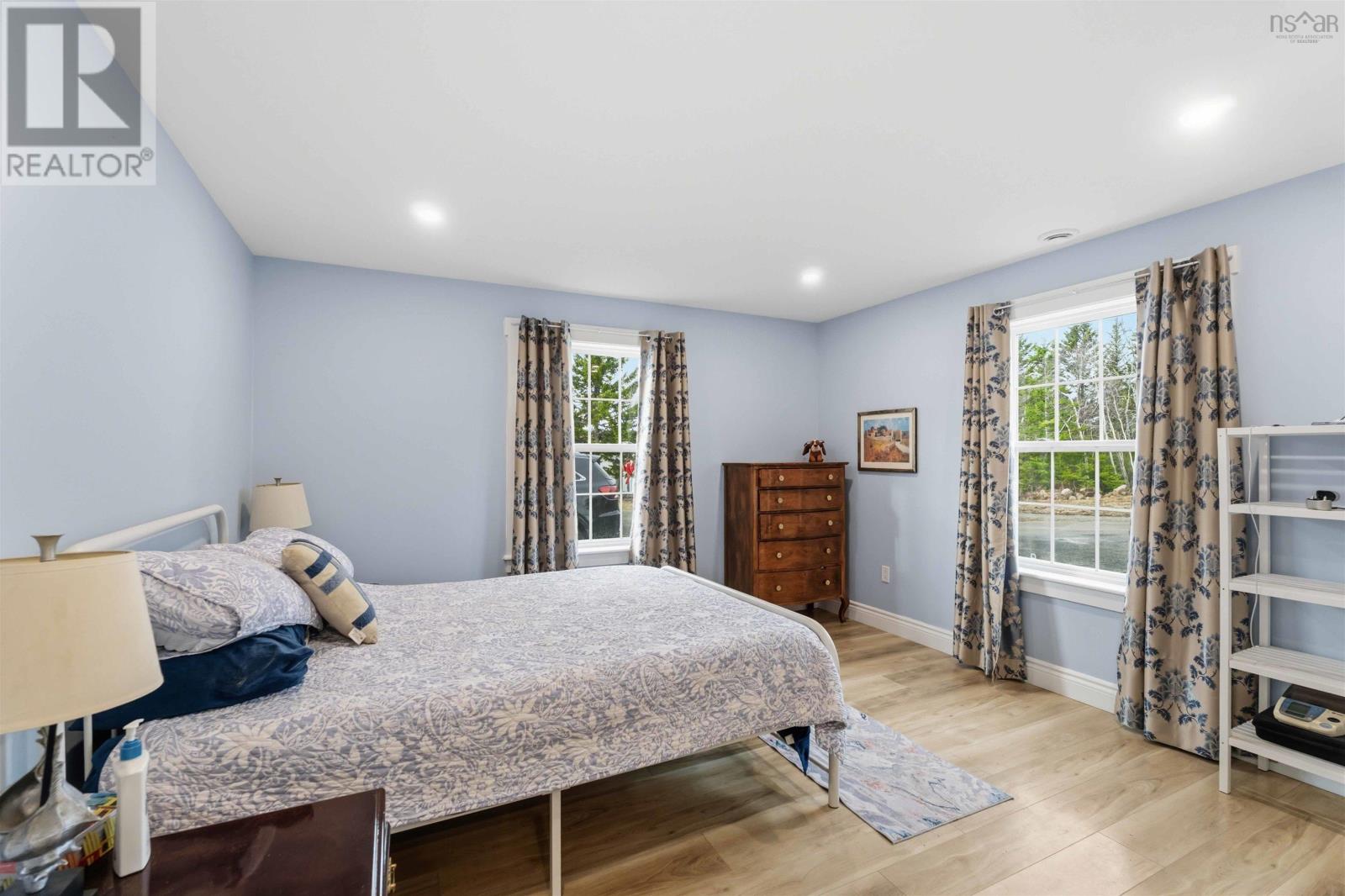 6 Massachusetts Road Property Photo 26