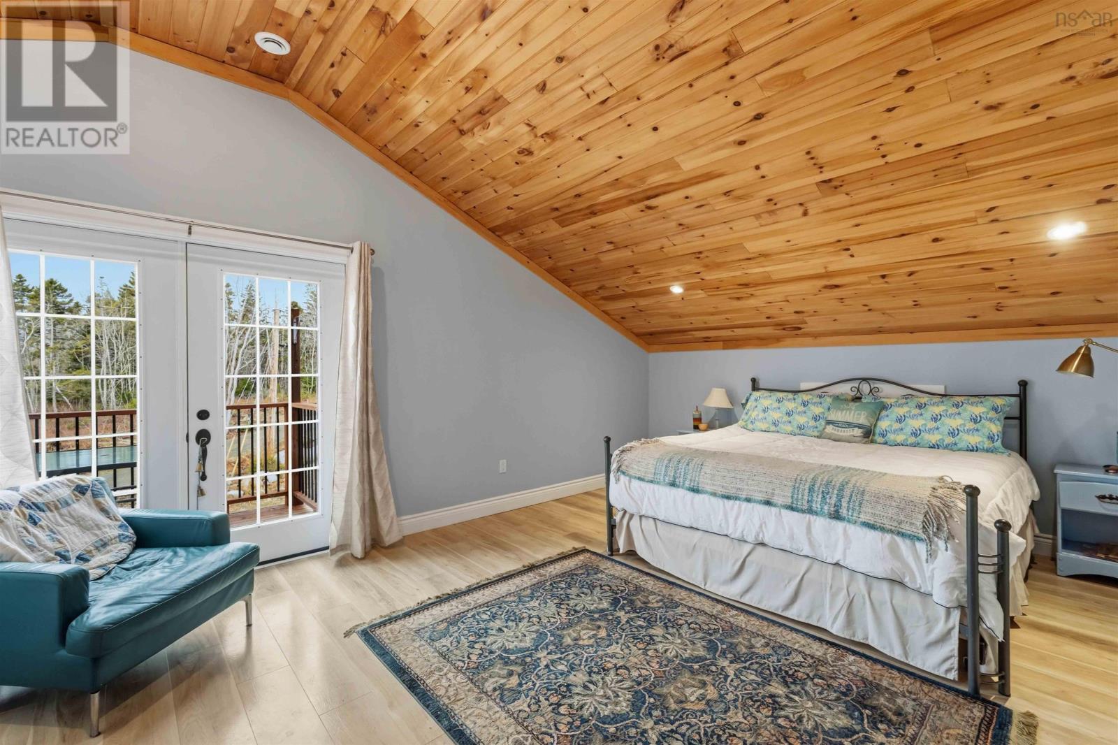 6 Massachusetts Road Property Photo 33