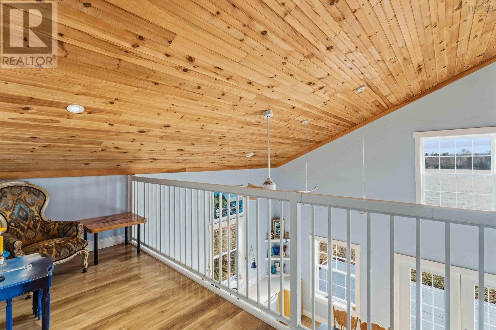 6 Massachusetts Road Property Photo 40