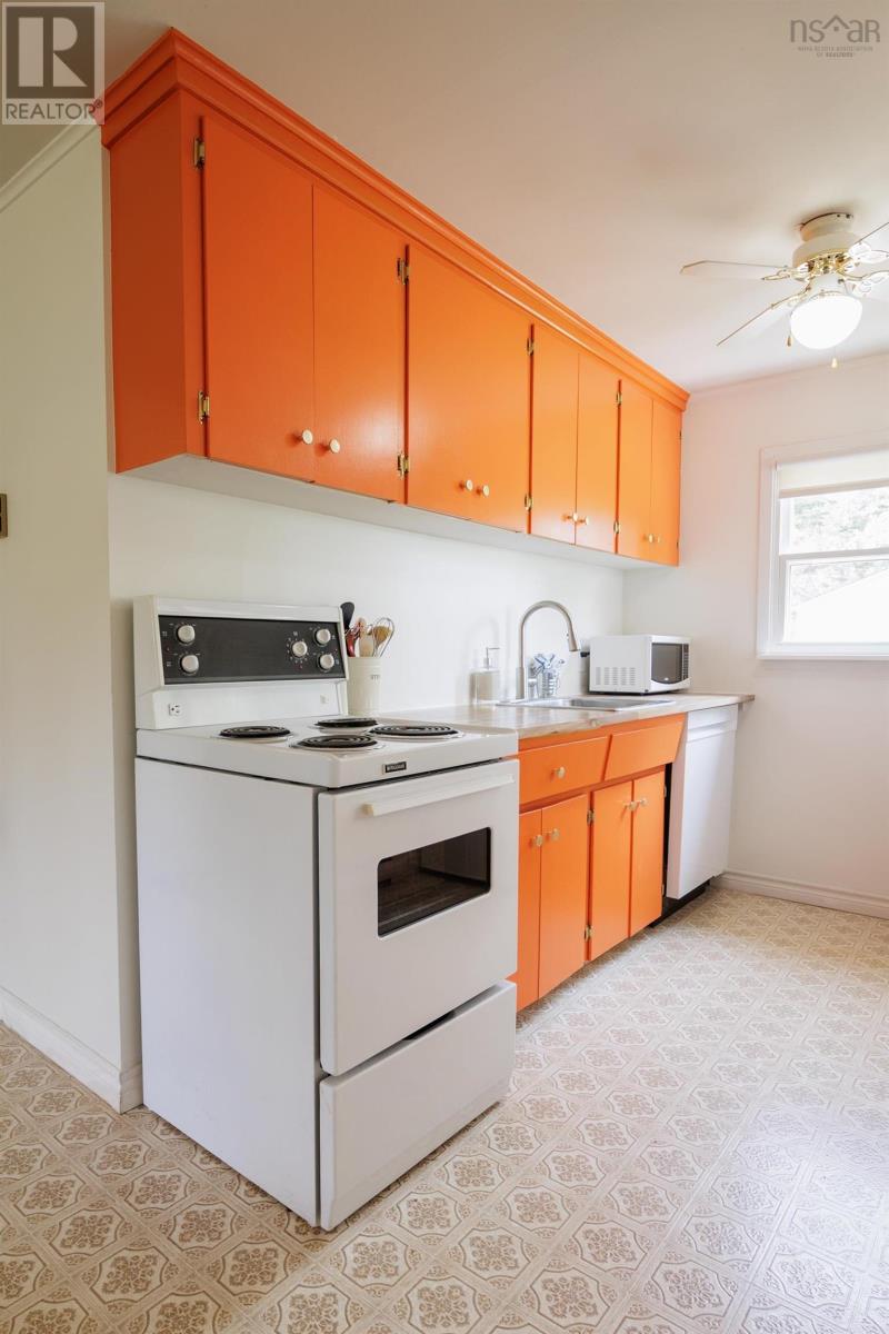 195 Reids Cove Road Property Photo 14