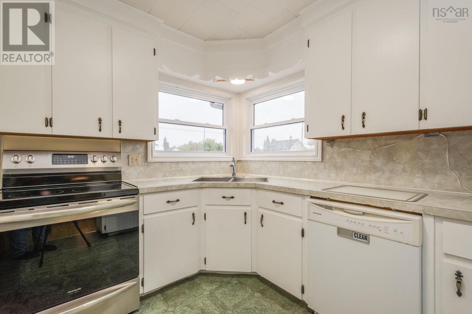 7072 340 Highway Property Photo 6