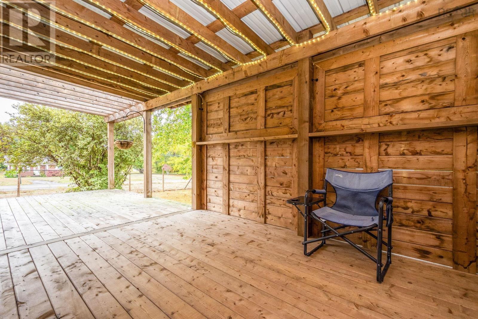 7072 340 Highway Property Photo 18
