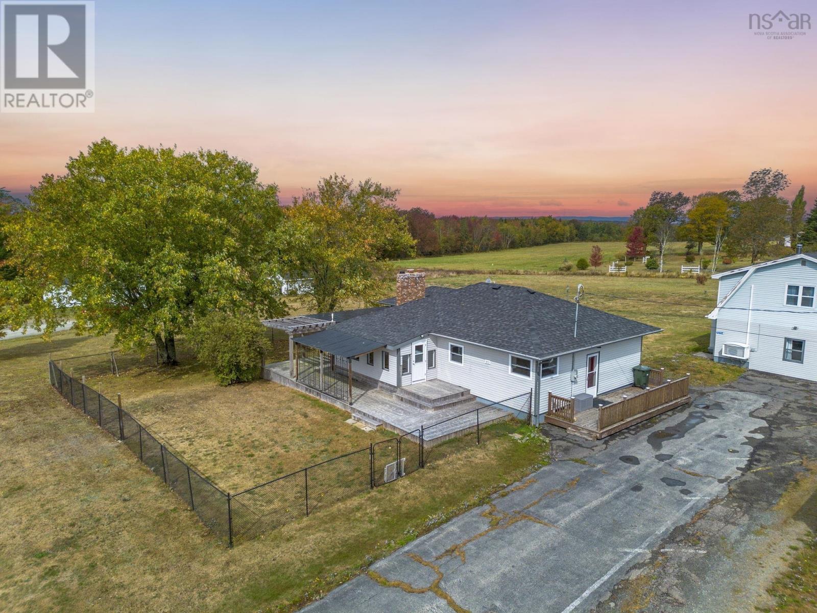 7072 340 Highway Property Photo 25