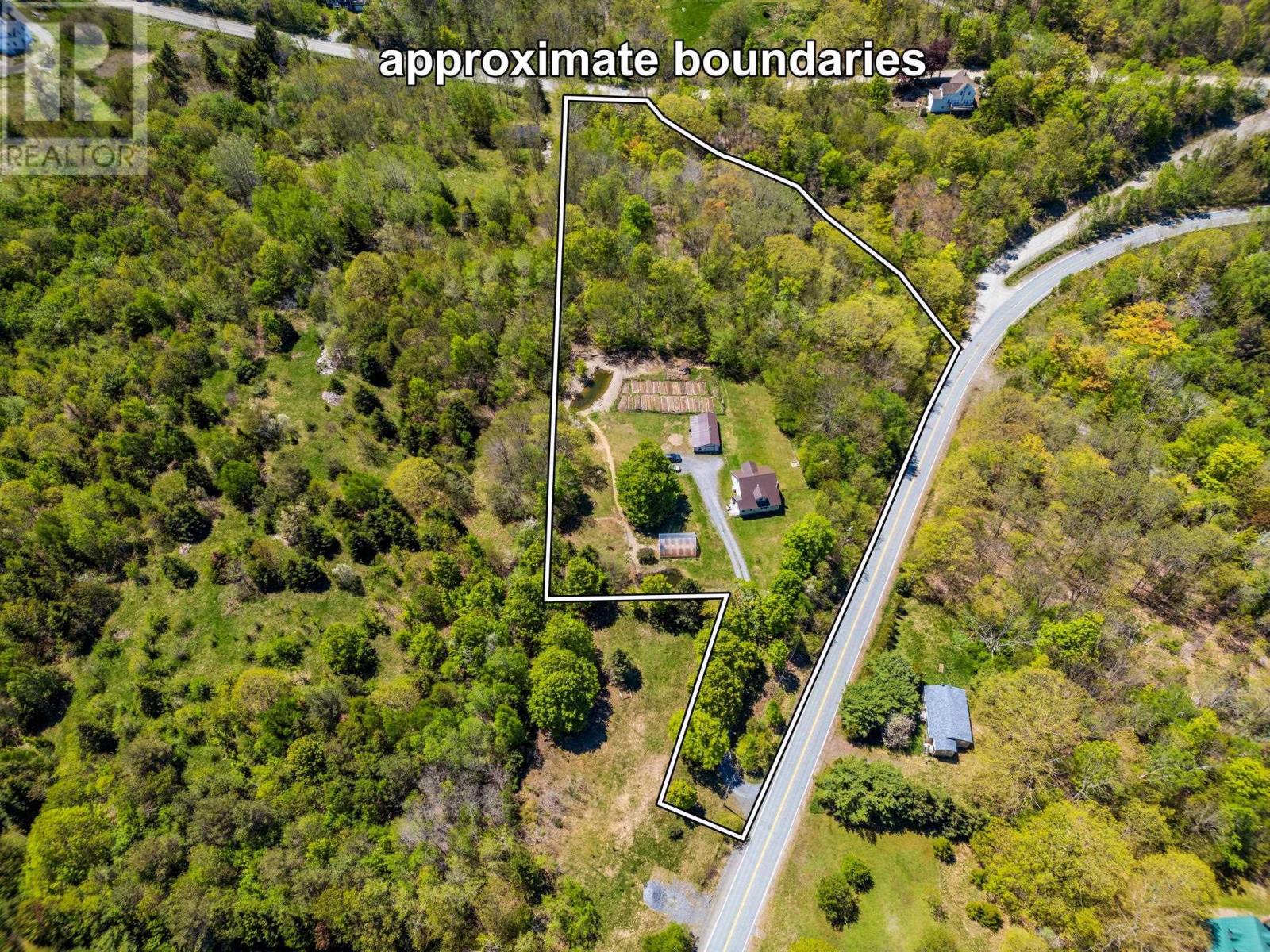 550 River Road Property Photo 14