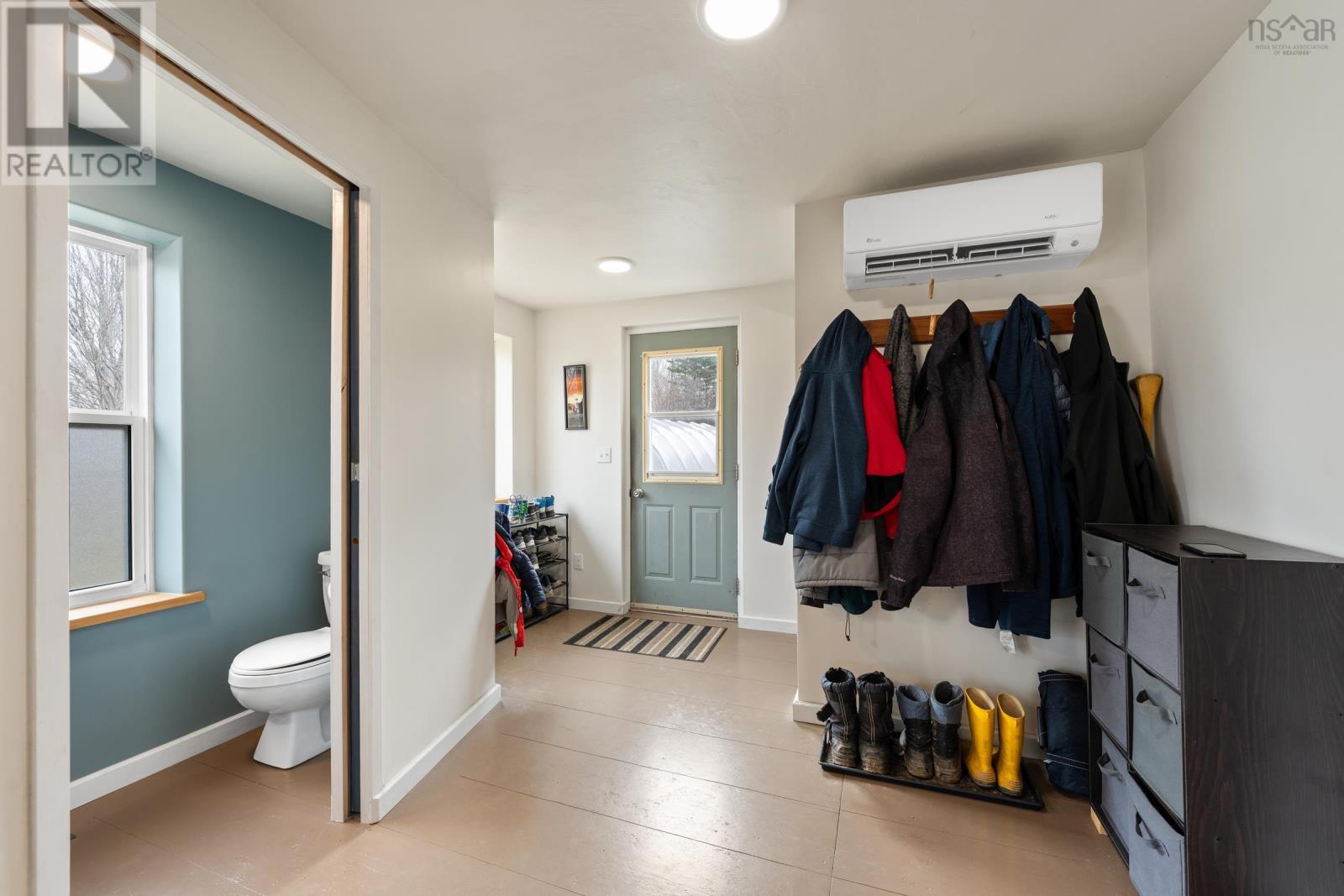 550 River Road Property Photo 16