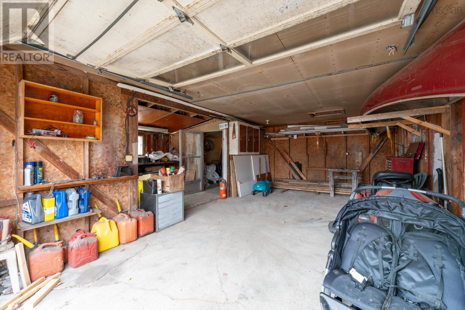 550 River Road Property Photo 45