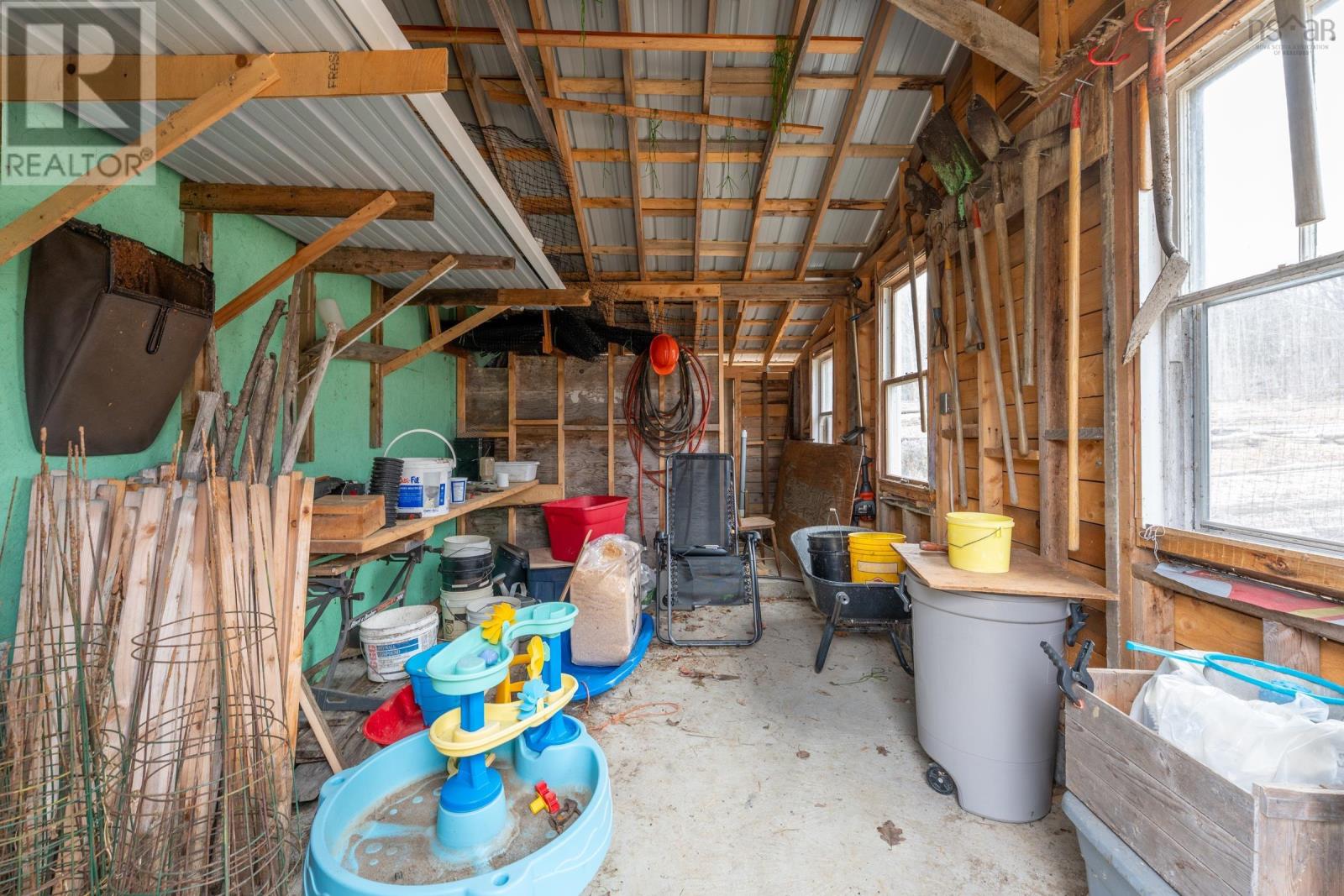 550 River Road Property Photo 47