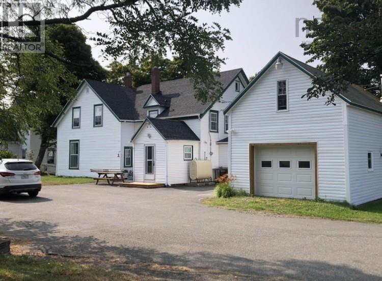 30 Lovers Lane Property Photo 12