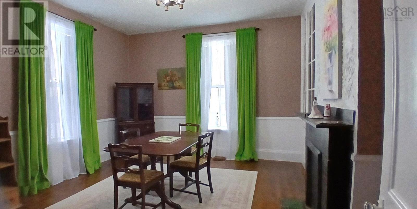 30 Lovers Lane Property Photo 23