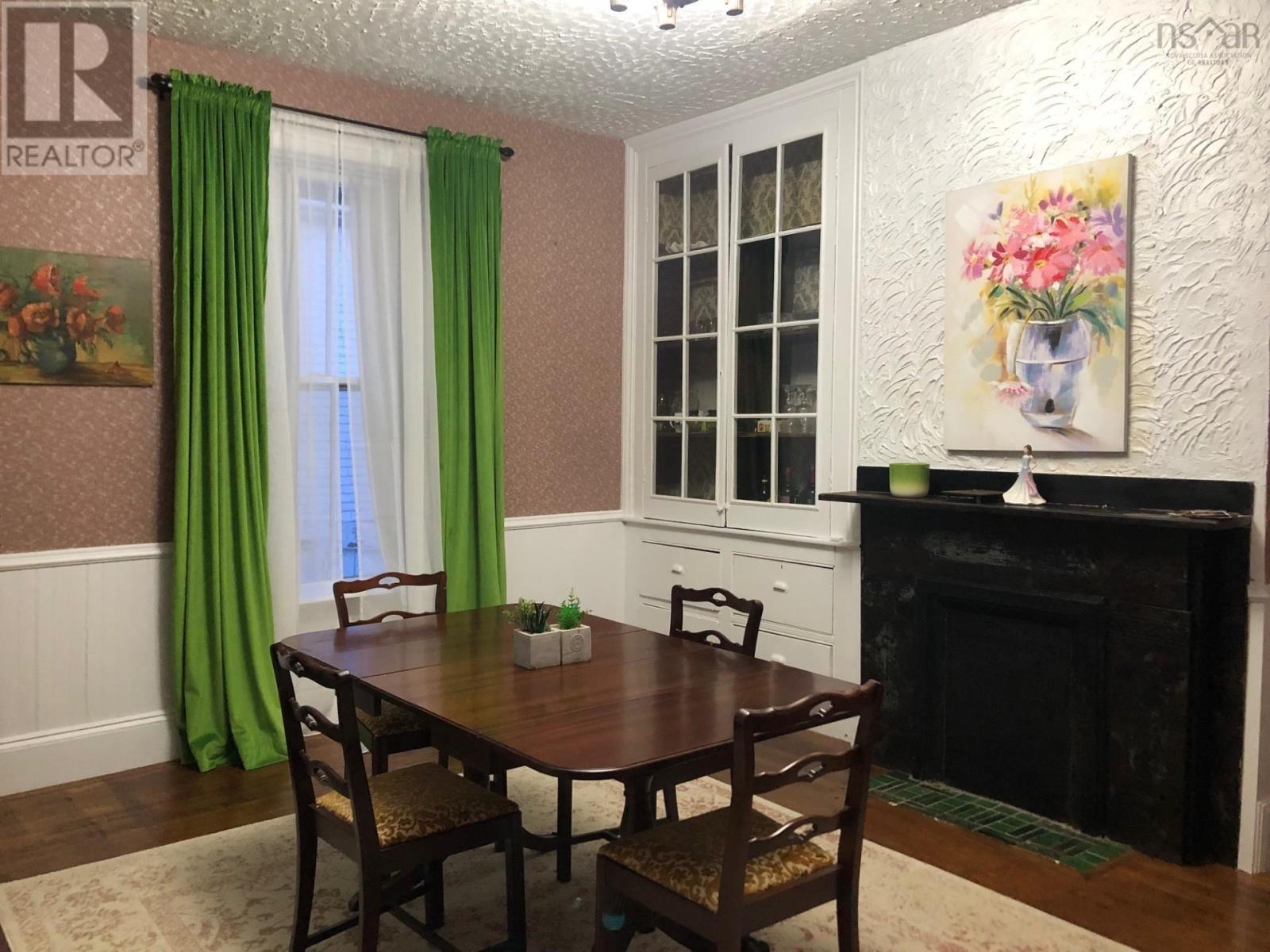 30 Lovers Lane Property Photo 24