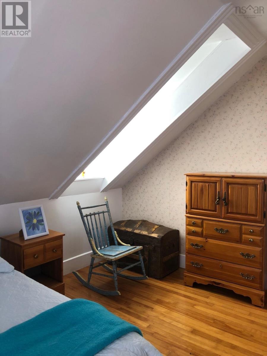30 Lovers Lane Property Photo 35
