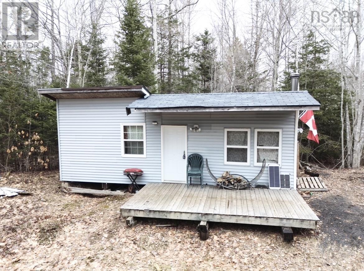 115 Bennie Muckle Road Property Photo 1