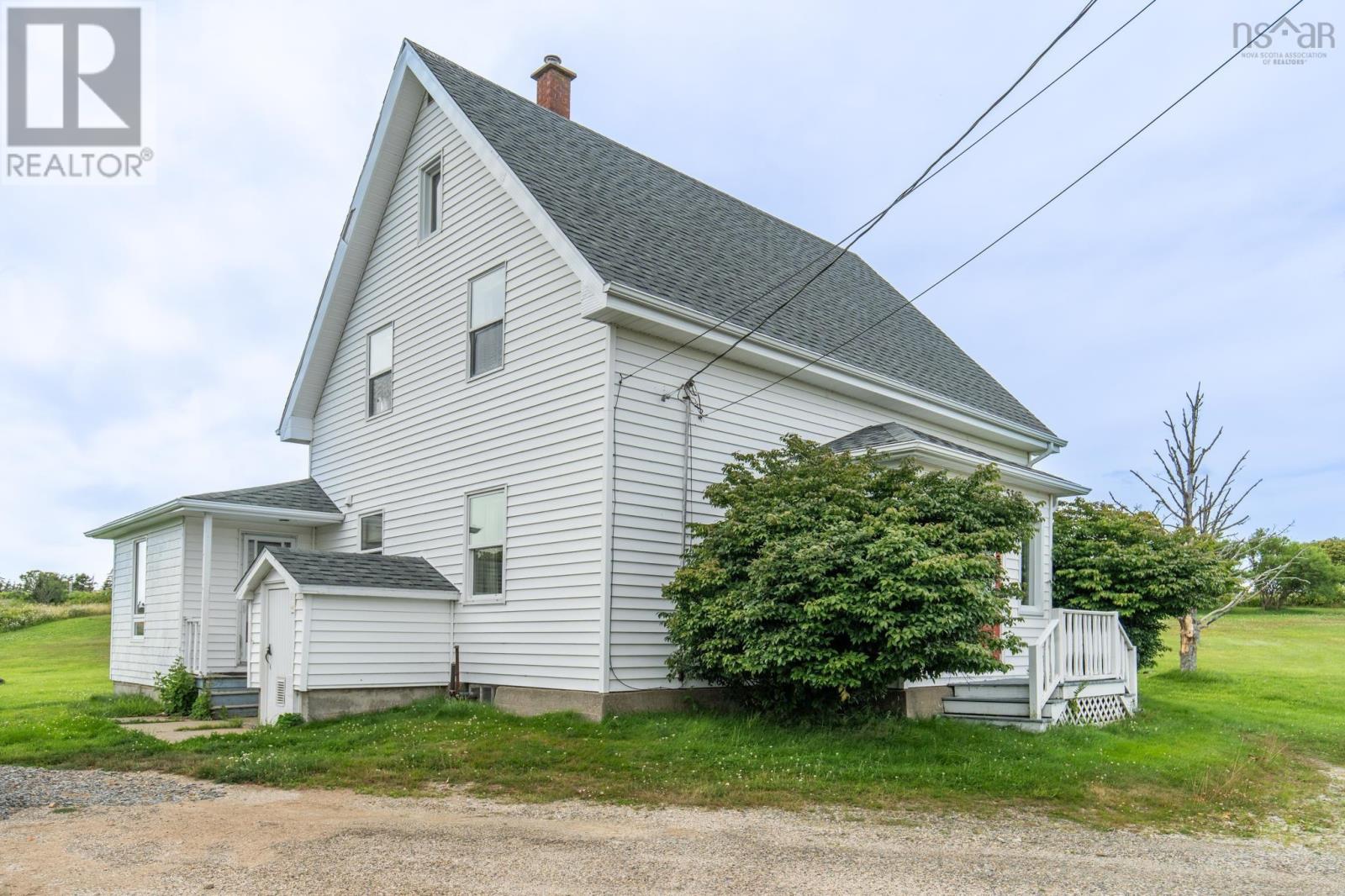 5347 Highway 1 Property Photo 2