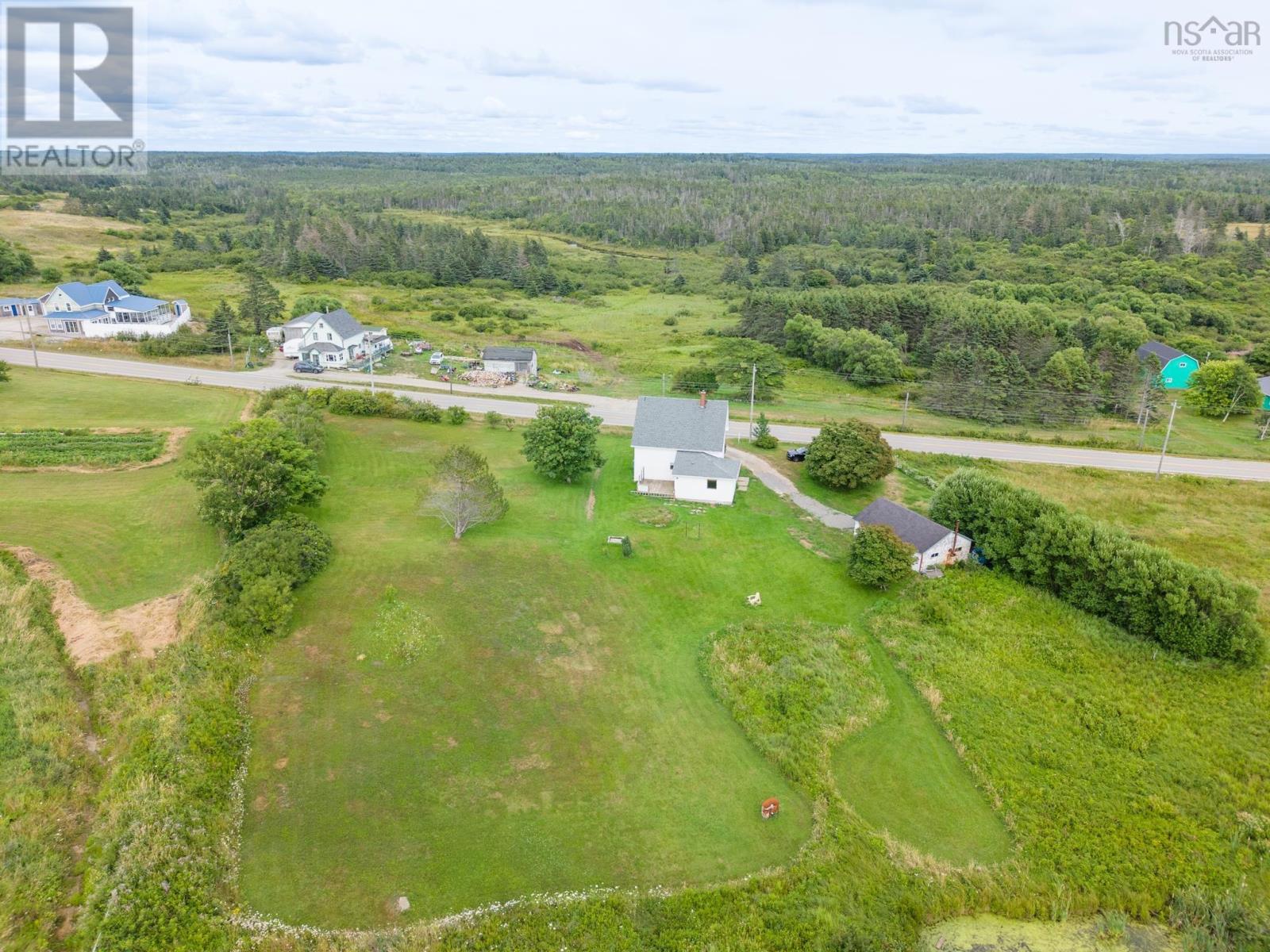 5347 Highway 1 Property Photo 6