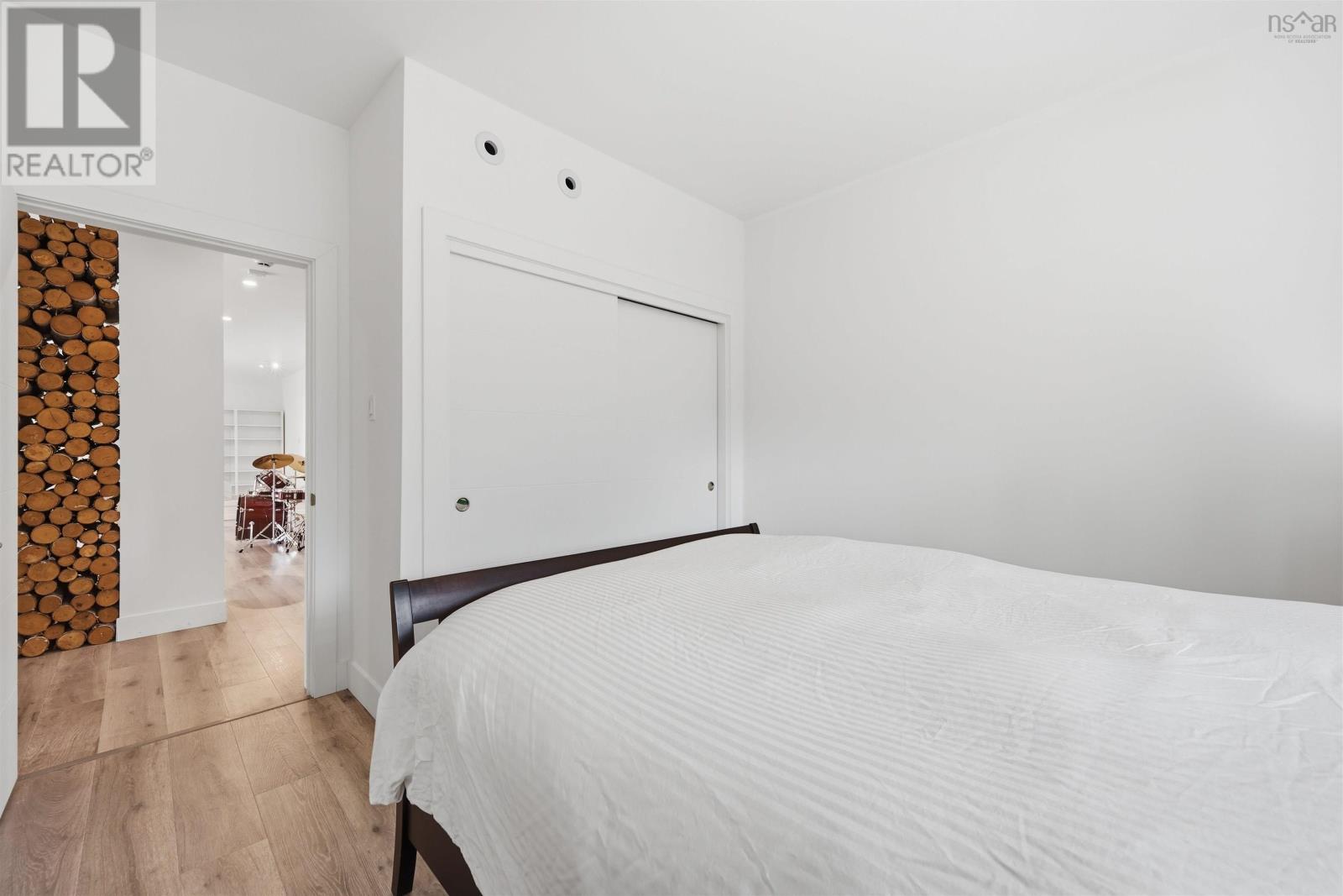 11 Argyle Close Property Photo 24