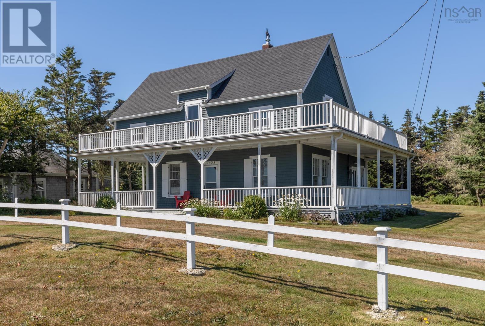 1428 Highway 304 Property Photo 2