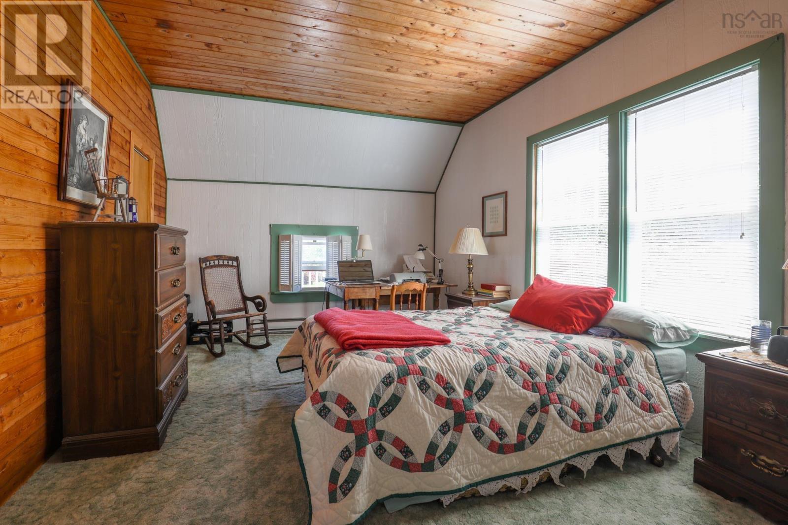 1428 Highway 304 Property Photo 32