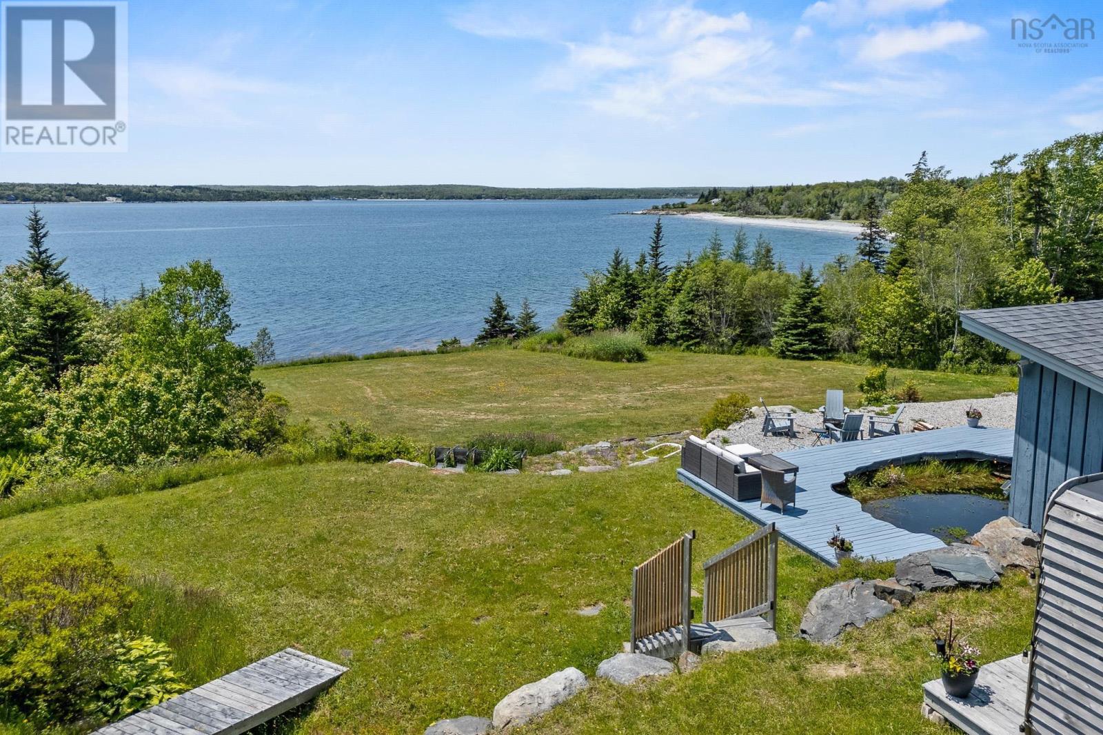 1878 Sandy Point Road Property Photo 2