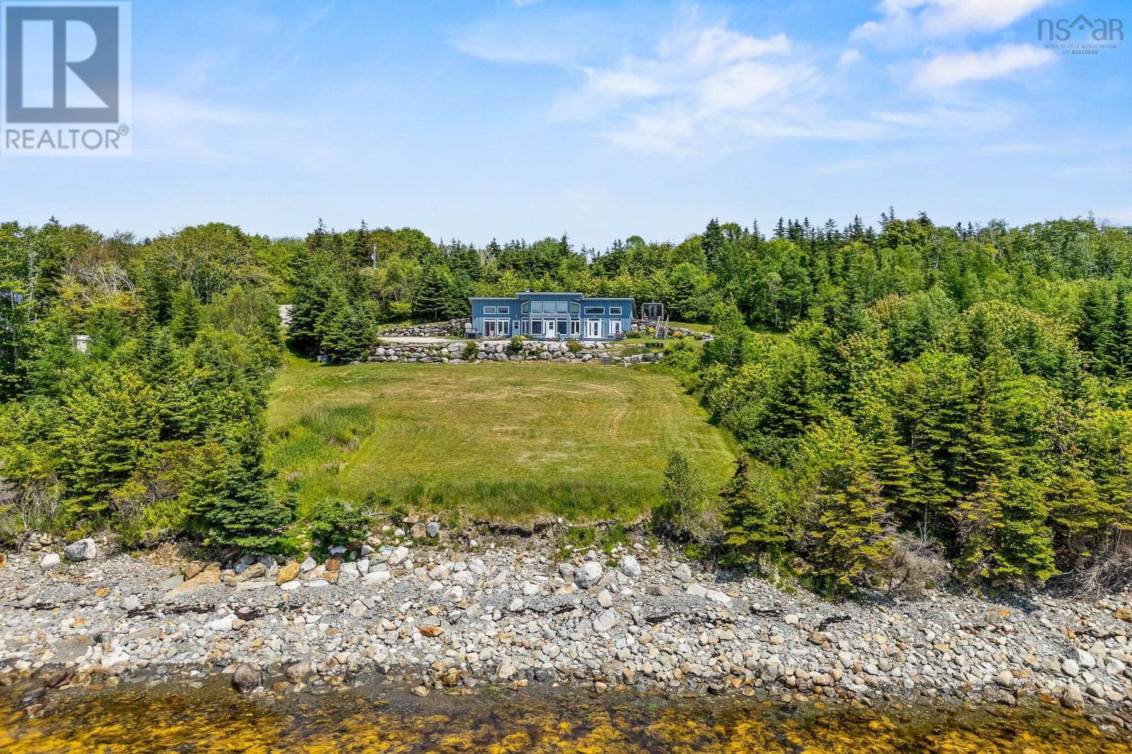 1878 Sandy Point Road Property Photo 4