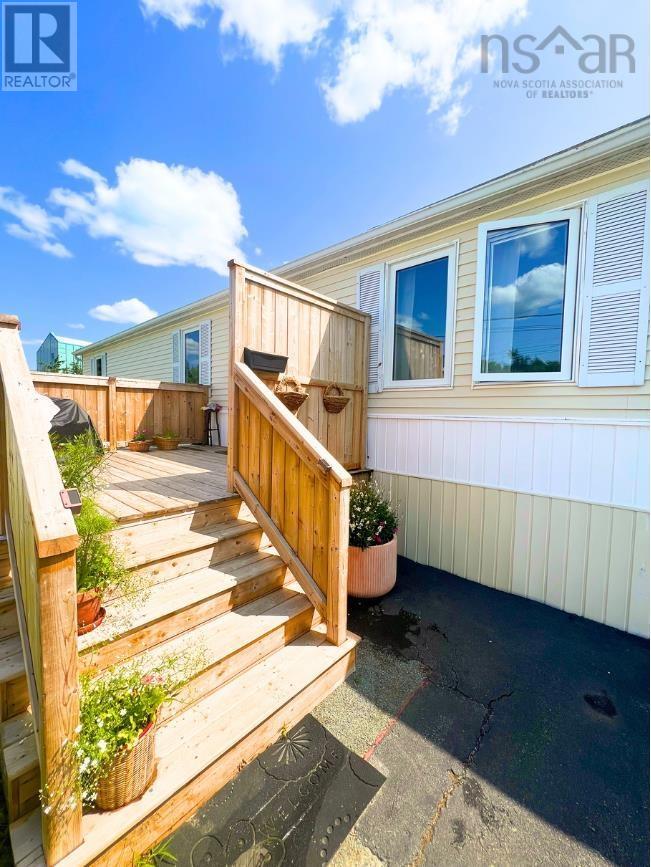6 Alderwood Court