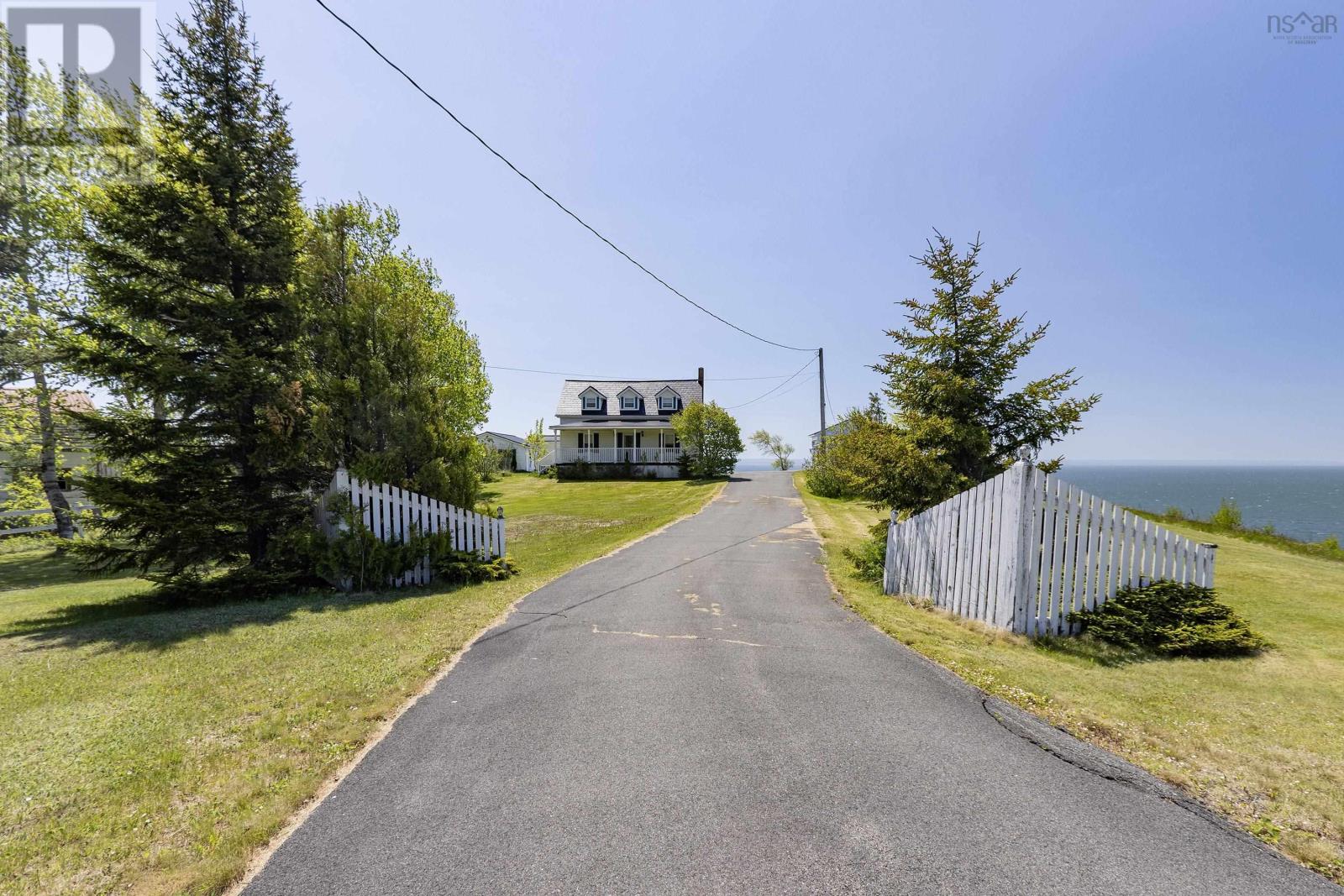 8002 Highway 209 Property Photo 10