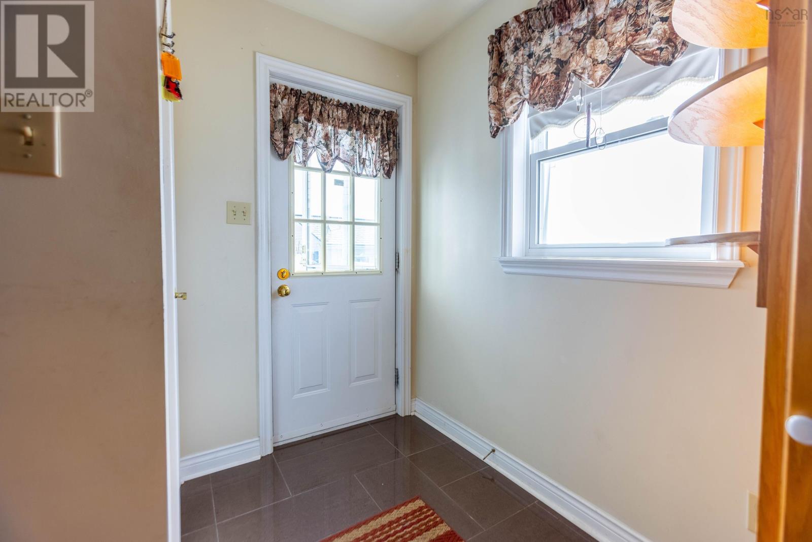 8002 Highway 209 Property Photo 13