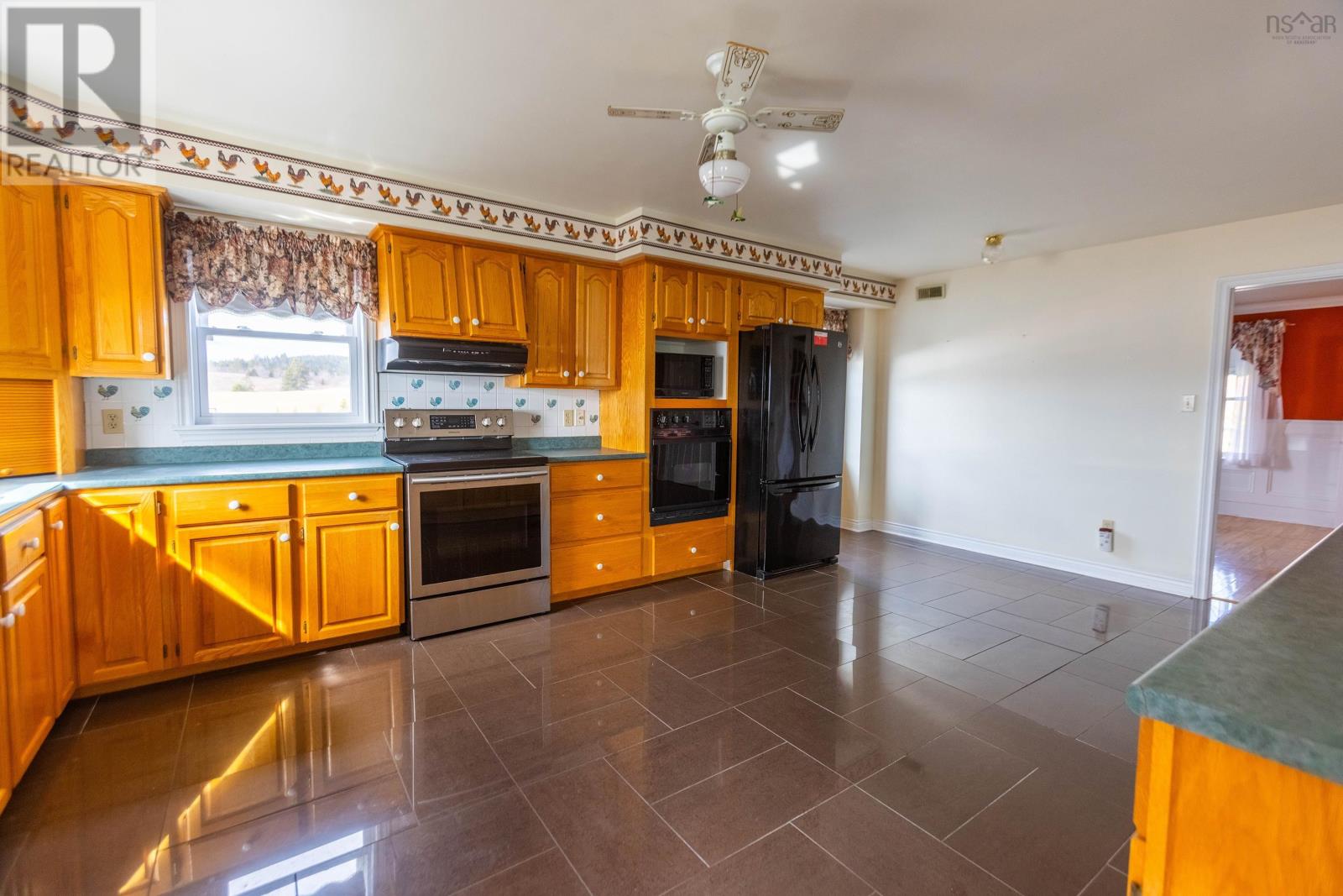 8002 Highway 209 Property Photo 14