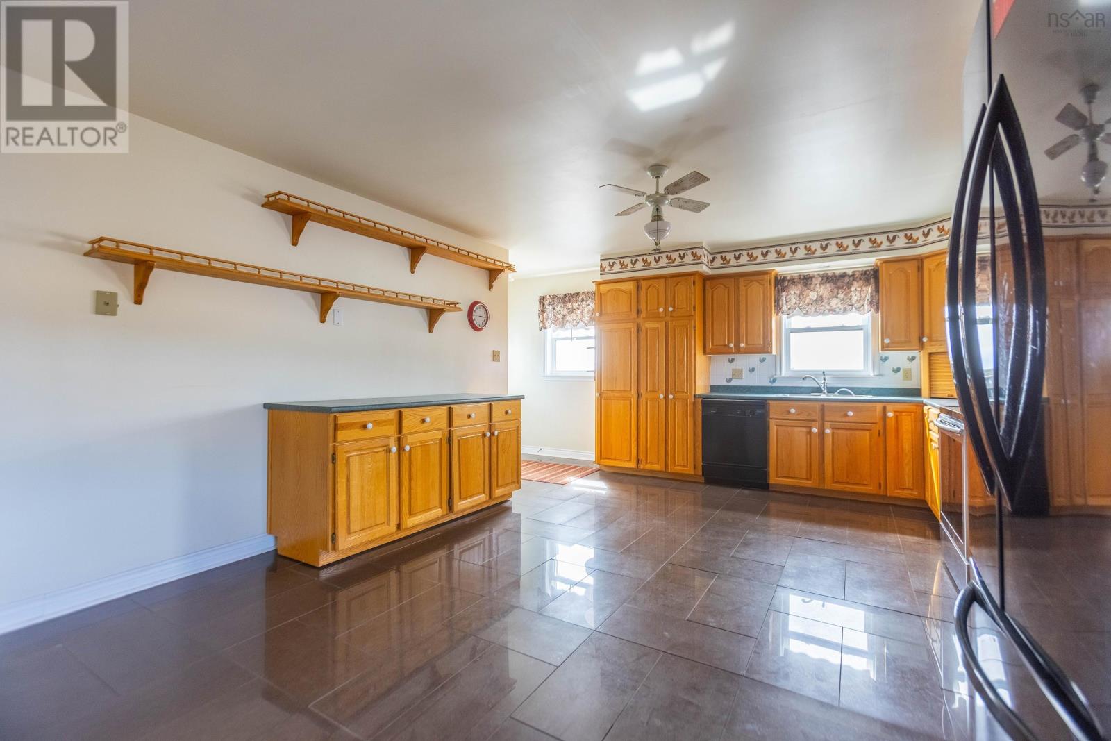 8002 Highway 209 Property Photo 15