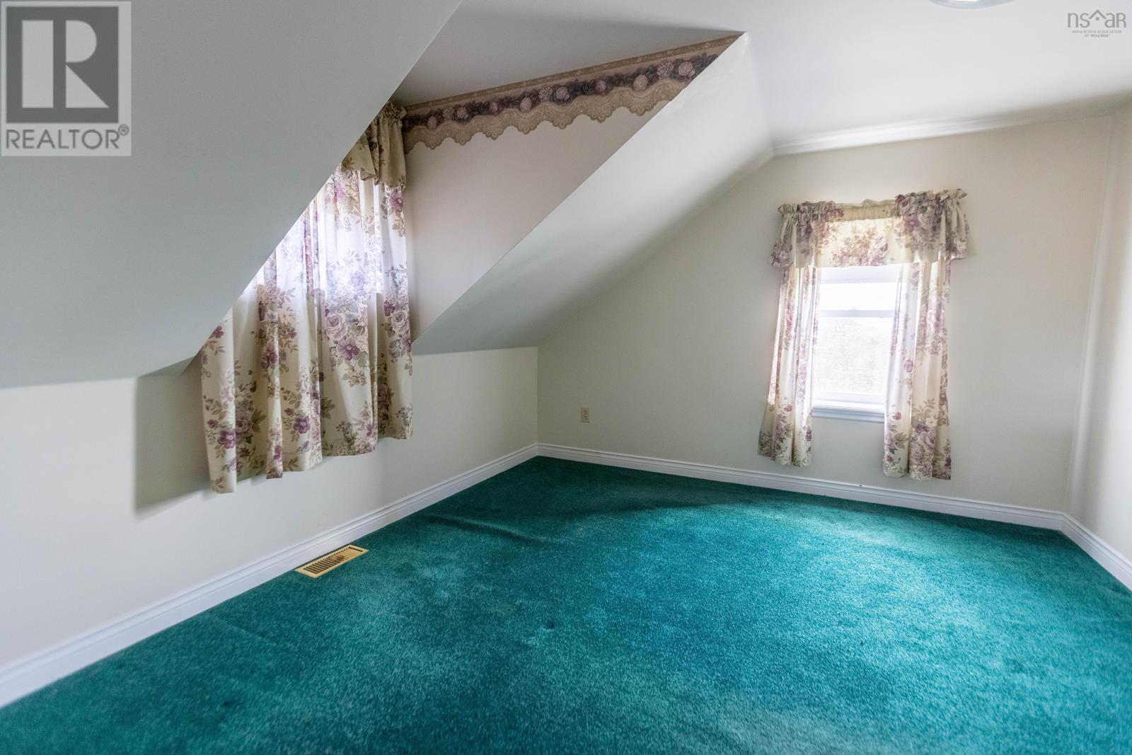 8002 Highway 209 Property Photo 25