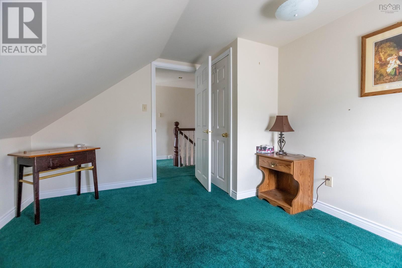 8002 Highway 209 Property Photo 28