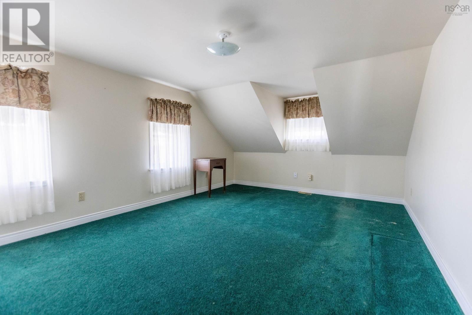 8002 Highway 209 Property Photo 34