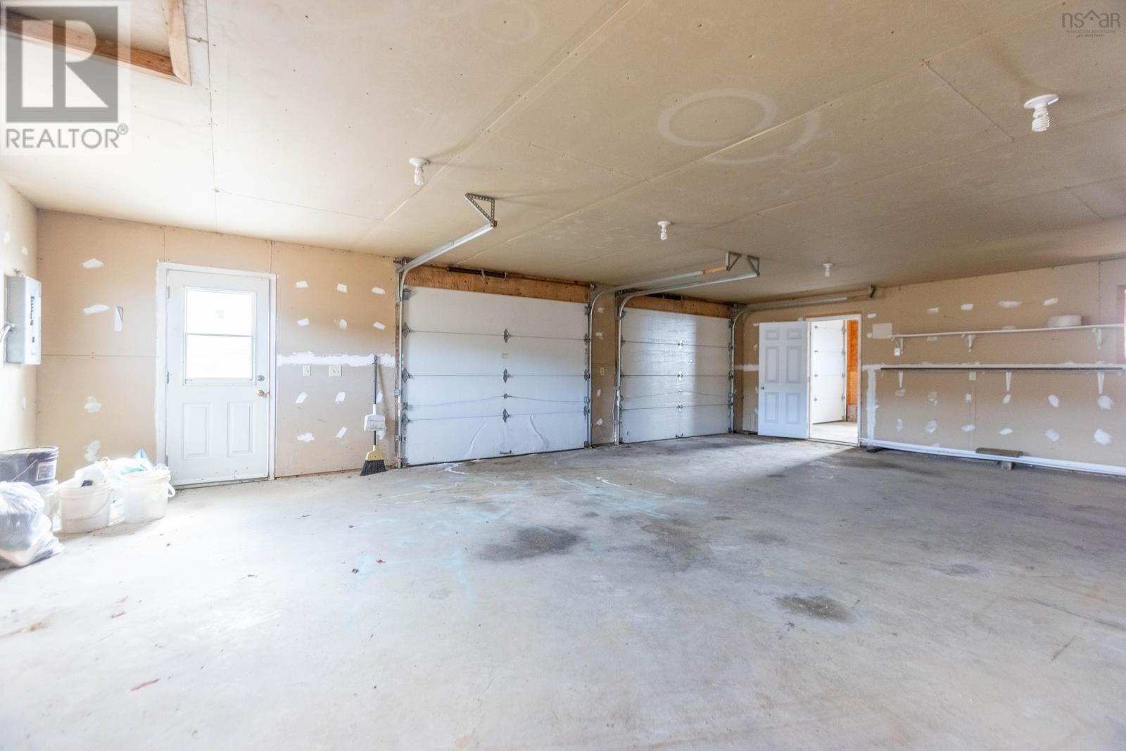 8002 Highway 209 Property Photo 38