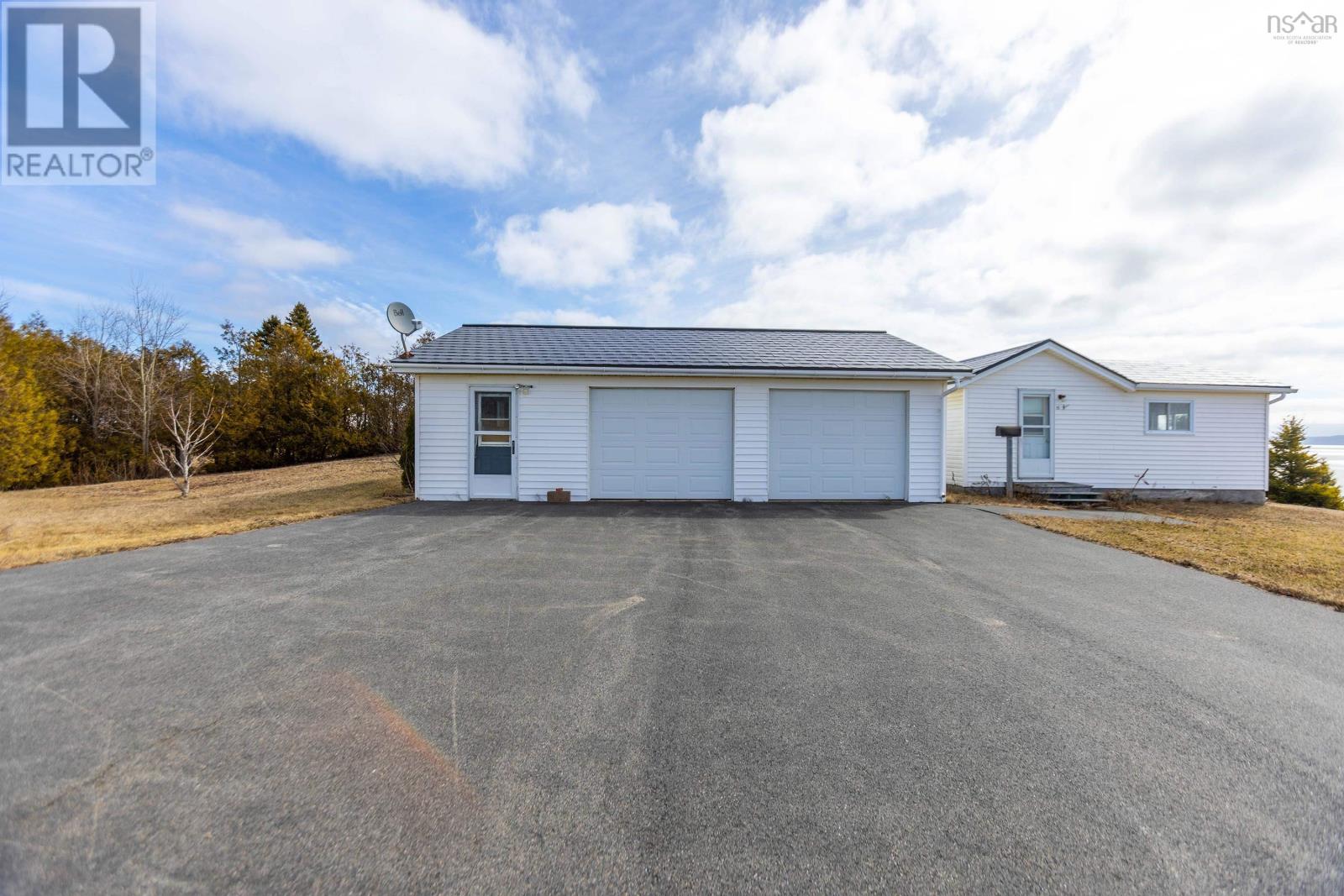 8002 Highway 209 Property Photo 41