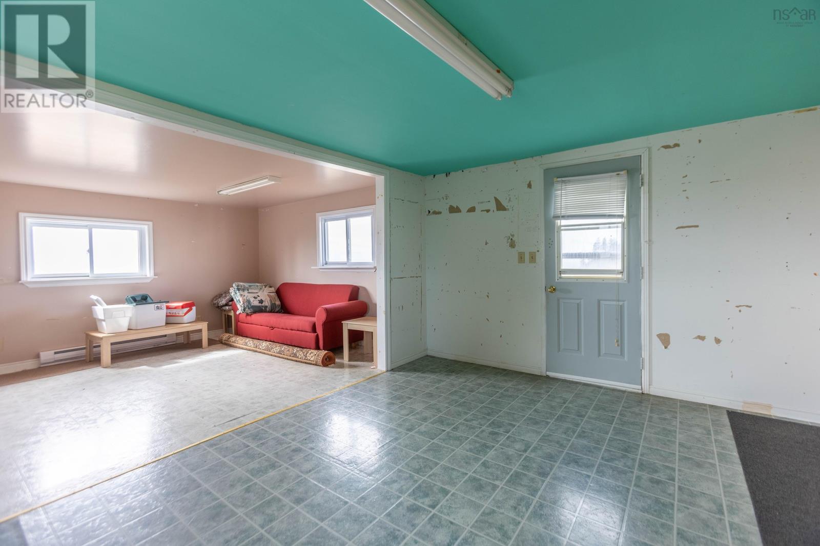 8002 Highway 209 Property Photo 46