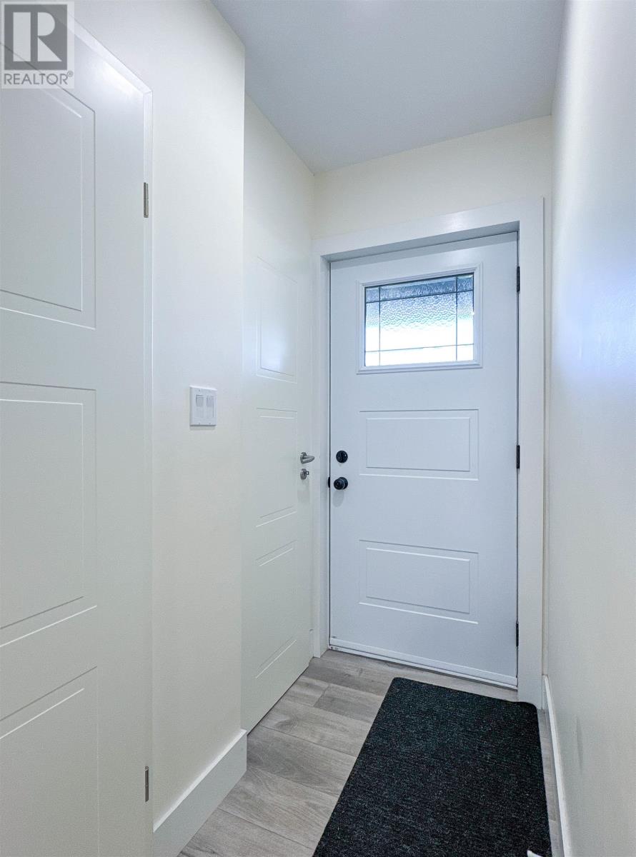 2 Enderis Lane Property Photo 4