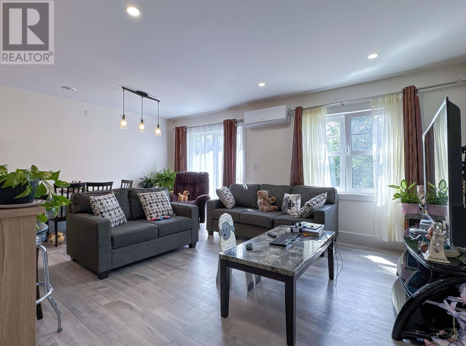 2 Enderis Lane Property Photo 6