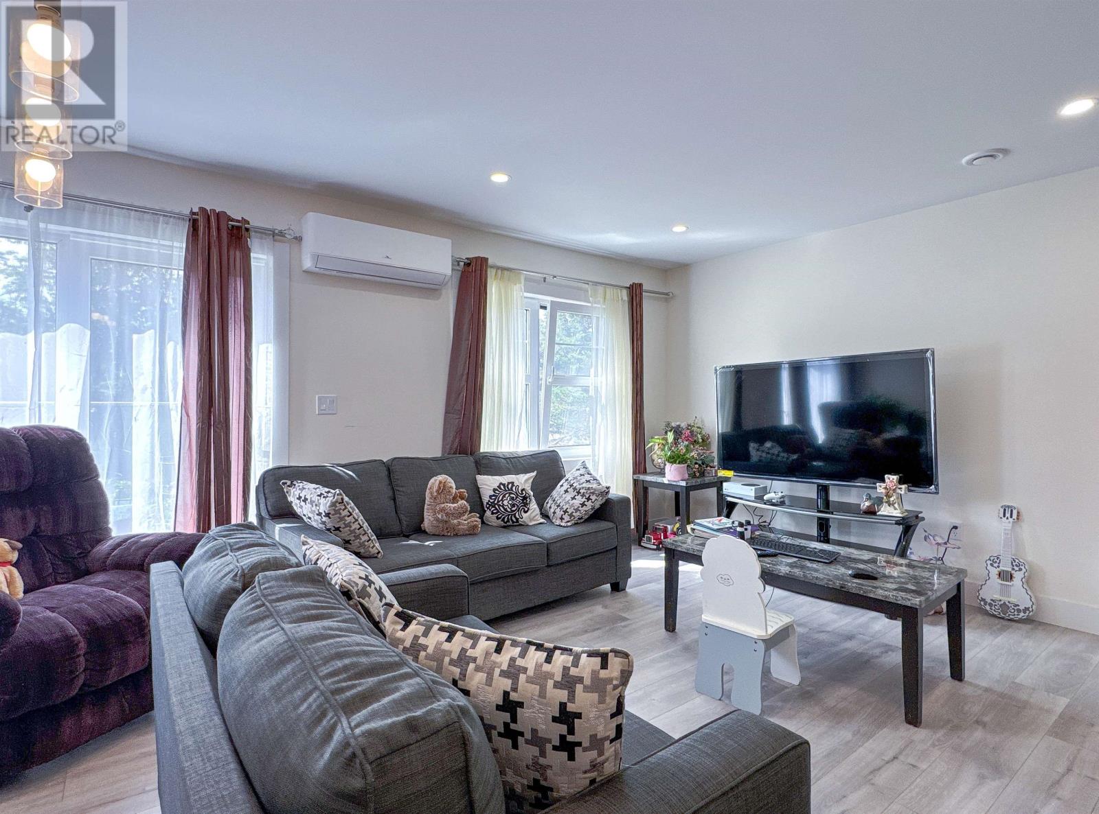 2 Enderis Lane Property Photo 7