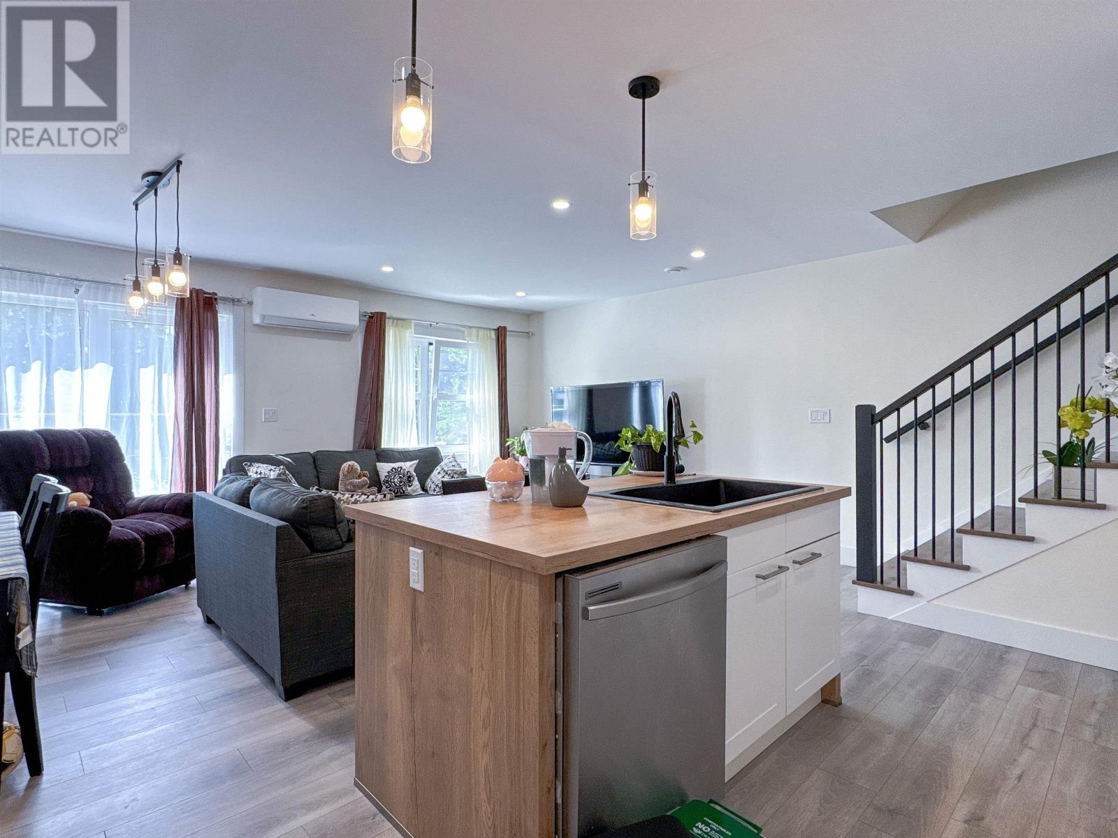 2 Enderis Lane Property Photo 11