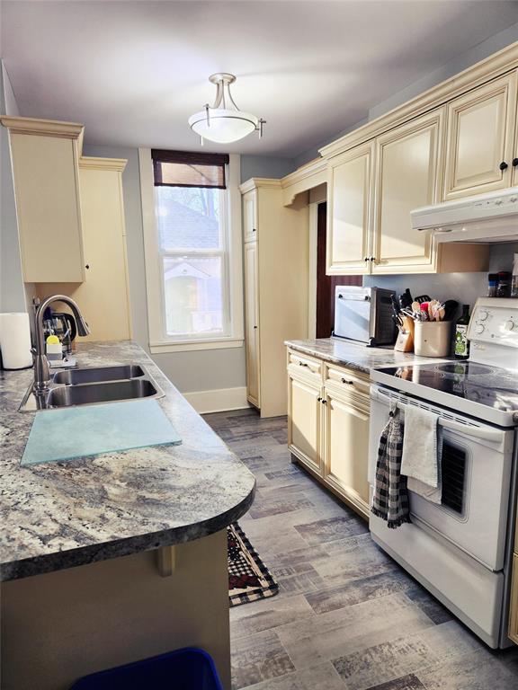 578 Mountain Avenue Property Photo 7