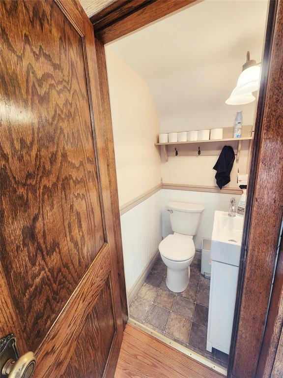 578 Mountain Avenue Property Photo 13