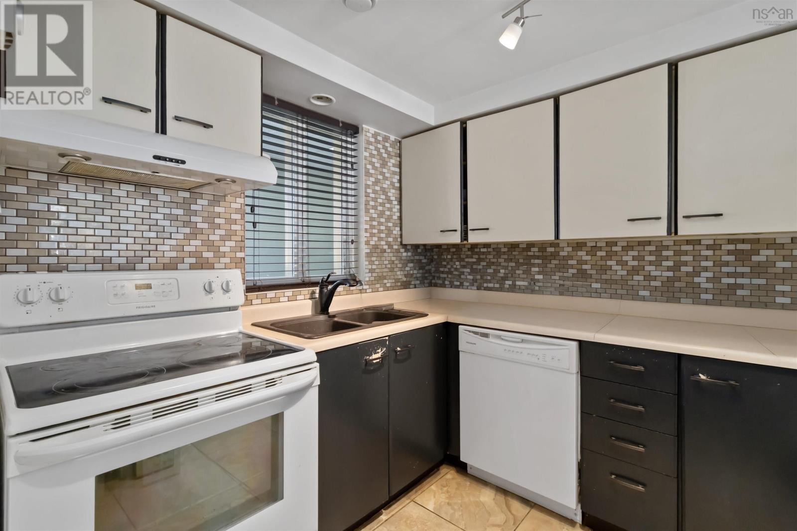 312 61 Nelsons Landing Boulevard Property Photo 4